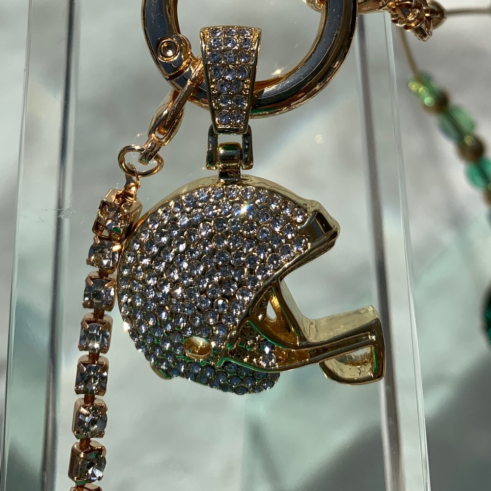 💚 🏈 Football Keychain (NEW) 🏈 💚